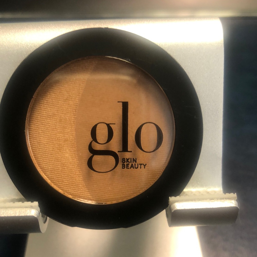 Glo Skin Beauty Tan Makeup